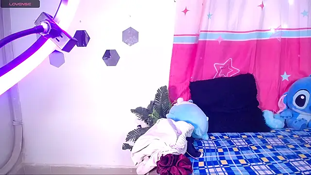 alaia 03 online show from 03-13-26, 02:34