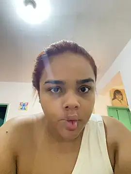 Snapshot of Evabigass chatting on 05-23-26, 11:58 Evabigass online show from 05-23-26, 11:58