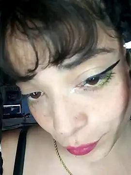 Snapshot of Elvishcassie_ chatting on 01-10-25, 12:59 Elvishcassie online show from 01-10-25, 12:59