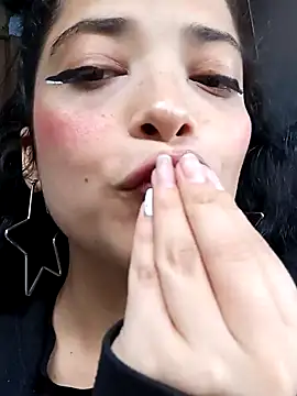 Snapshot of Elvishcassie_ chatting on 01-23-25, 07:07 Elvishcassie online show from 01-23-25, 07:07