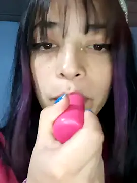 Snapshot of Elvishcassie_ chatting on 01-29-25, 01:27 Elvishcassie online show from 01-29-25, 01:27