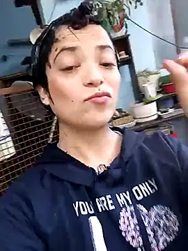 Snapshot of Elvishcassie_ chatting on 02-18-25, 05:31 Elvishcassie online show from 02-18-25, 05:31