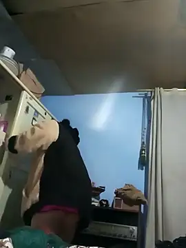 Snapshot of Elvishcassie_ chatting on 10-14-25, 12:44 Elvishcassie online show from 10-14-25, 12:44