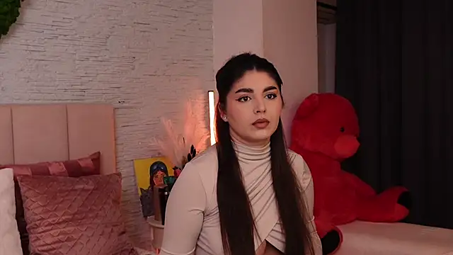 Snapshot of RachelSwaan chatting on 02-05-25, 04:37 RachelSwaan online show from 02-05-25, 04:37
