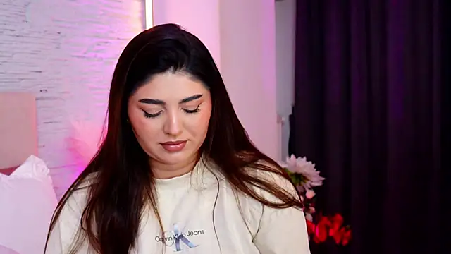 Snapshot of RachelSwaan chatting on 02-13-26, 07:37 RachelSwaan online show from 02-13-26, 07:37