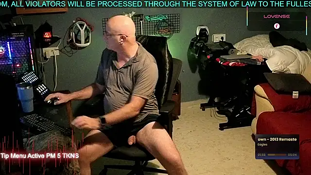 Pilot Dave 69 online show from 10-26-25, 05:24