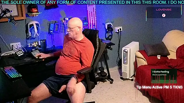 Pilot Dave 69 online show from 11-21-25, 06:23