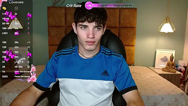 AlejooTwink online show from 03-09-25, 06:11