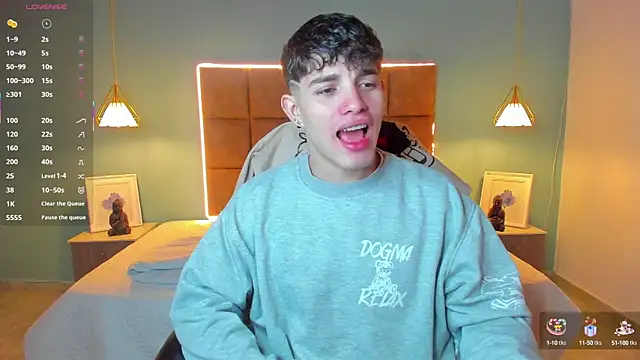 AlejooTwink online show from 10-12-25, 01:59