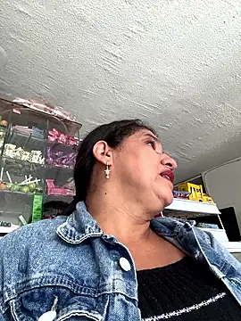 siri duque online show from 10-04-25, 05:22