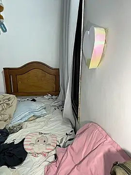 Leo bunny hot online show from 04-19-26, 02:33