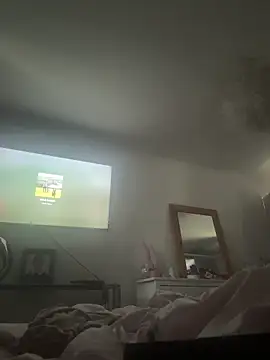 Snapshot of Mia_MilesXXX chatting on 12-16-24, 01:00 Mia MilesXXX online show from 12-16-24, 01:00