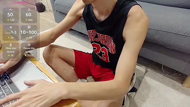 kimkim123123 online show from 02-17-25, 12:27