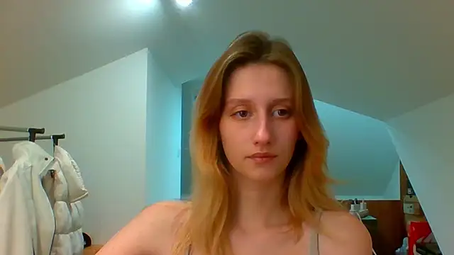 LUNA delight online show from 12-20-24, 02:49