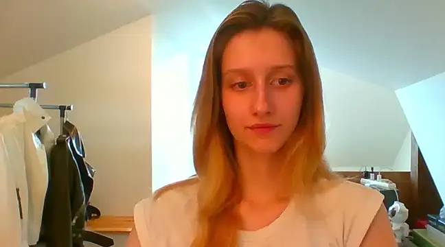 LUNA delight online show from 02-21-25, 10:50