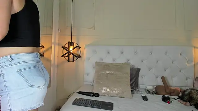 Snapshot of Slut_Milf_ chatting on 01-06-25, 06:41 Slut Milf  online show from 01-06-25, 06:41