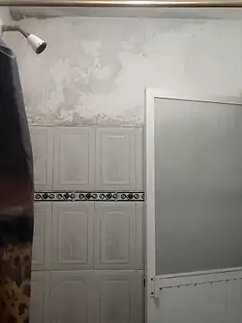 Snapshot of Slut_Milf_ chatting on 09-18-25, 05:26 Slut Milf  online show from 09-18-25, 05:26