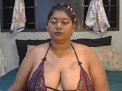 Snapshot of indiansuga chatting on 03-22-25, 05:09 indiansuga online show from 03-22-25, 05:09
