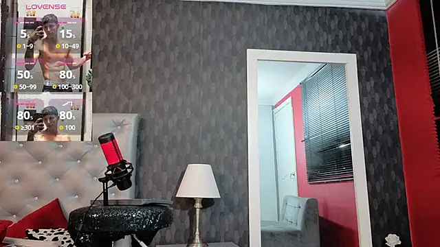 Cristopher23  online show from 09-08-25, 09:47