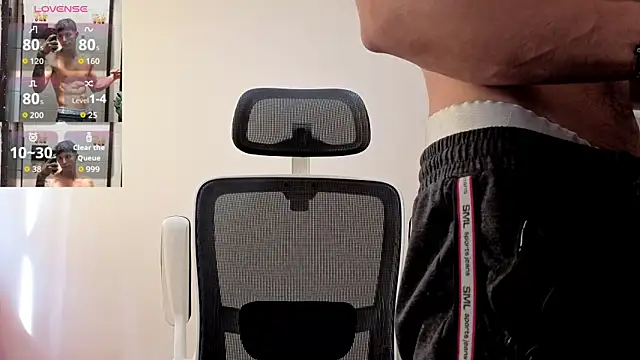 Cristopher23  online show from 10-19-25, 01:34