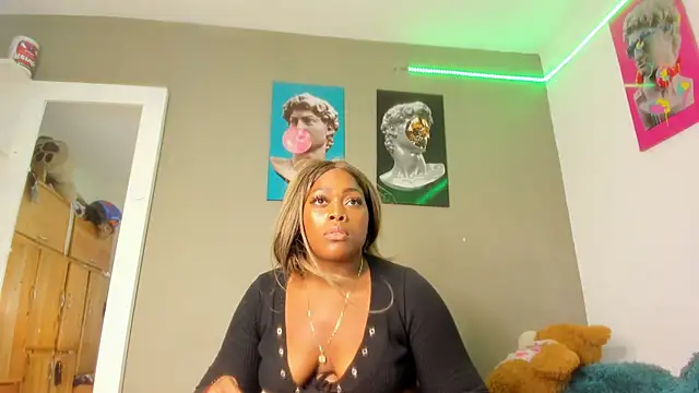 Snapshot of Lilybaudinx96 chatting on 12-07-24, 02:20 Lilybaudinx96 online show from 12-07-24, 02:20