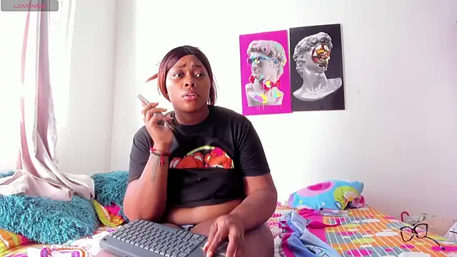 Snapshot of Lilybaudinx96 chatting on 11-14-25, 08:07 Lilybaudinx96 online show from 11-14-25, 08:07