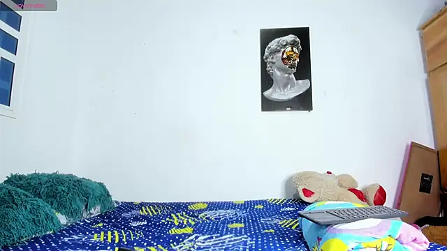 Snapshot of Lilybaudinx96 chatting on 11-20-25, 04:12 Lilybaudinx96 online show from 11-20-25, 04:12