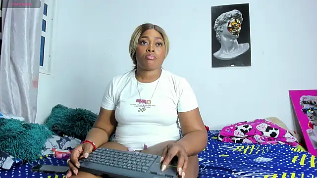 Snapshot of Lilybaudinx96 chatting on 11-29-25, 04:59 Lilybaudinx96 online show from 11-29-25, 04:59