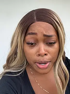 Snapshot of Lilybaudinx96 chatting on 12-03-25, 03:32 Lilybaudinx96 online show from 12-03-25, 03:32