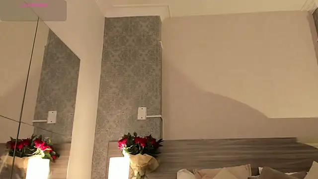 Snapshot of Mistyca chatting on 03-06-25, 11:03 Mistyca online show from 03-06-25, 11:03