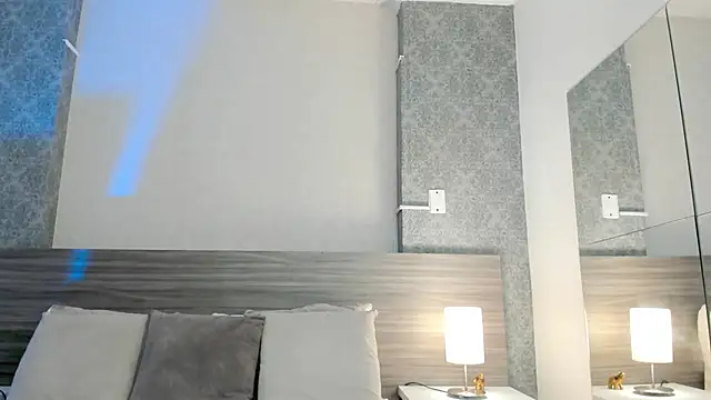Snapshot of Mistyca chatting on 04-25-26, 11:13 Mistyca online show from 04-25-26, 11:13