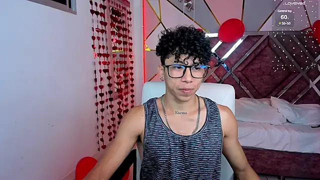 Snapshot of AkazaBoy_ chatting on 02-27-25, 04:52 AkazaBoy online show from 02-27-25, 04:52