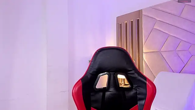 AkazaBoy  online show from 04-04-26, 04:33