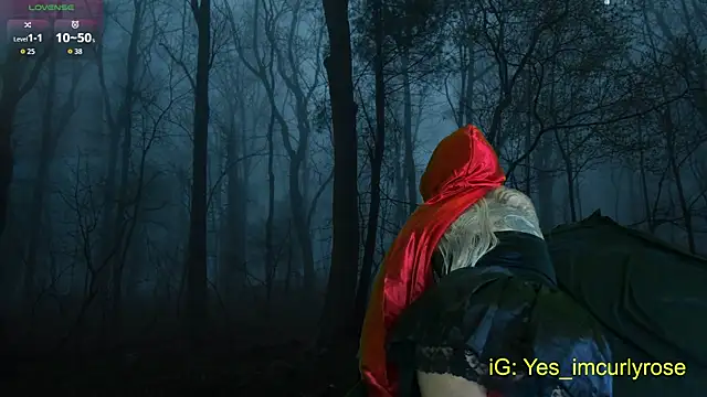 Snapshot of CurlyRose__ chatting on 10-29-25, 12:13 CurlyRose online show from 10-29-25, 12:13