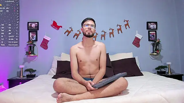 ETHAN ADAM online show from 12-10-24, 01:11