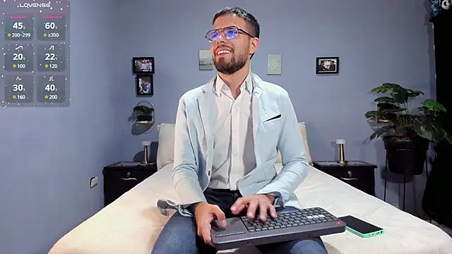 ETHAN ADAM online show from 02-10-25, 10:40