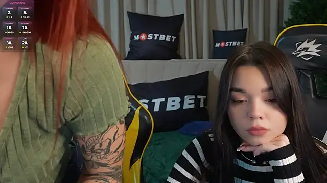 Magnetic Mia  online show from 12-13-24, 03:54