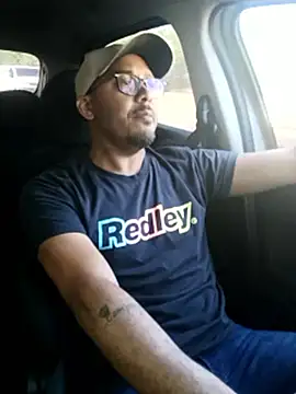 Snapshot of johnwalkerRjts chatting on 10-22-25, 12:38 johnwalkerRjts online show from 10-22-25, 12:38