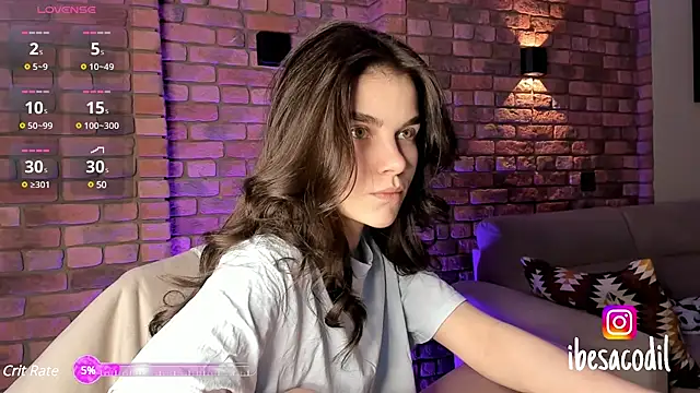 Snapshot of adriana_allien chatting on 01-20-25, 10:37 adriana allien online show from 01-20-25, 10:37