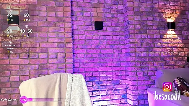 Snapshot of adriana_allien chatting on 02-17-25, 10:47 adriana allien online show from 02-17-25, 10:47