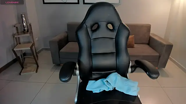 TaraLawrence online show from 01-11-25, 07:59