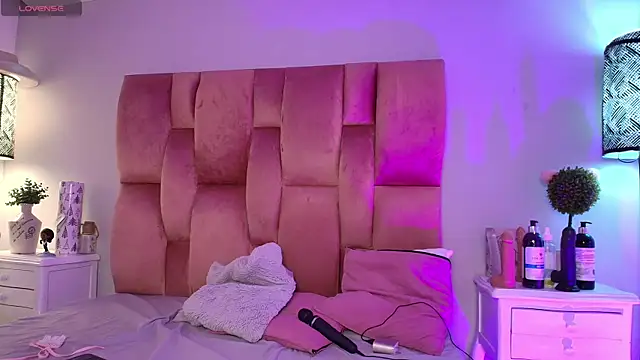 SweetBonniie online show from 09-27-25, 11:37