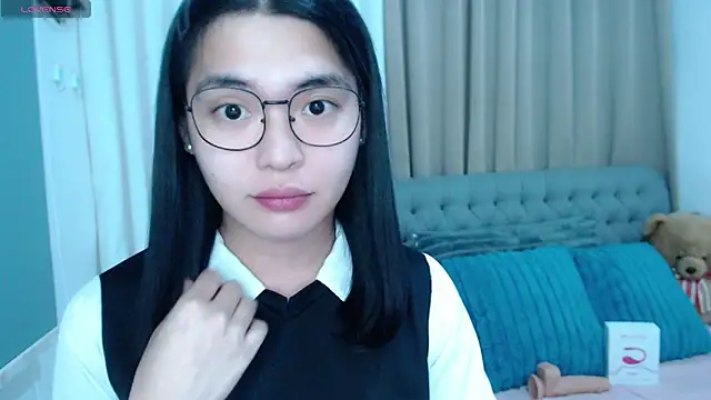 Snapshot of zhaviahale21 chatting on 11-06-25, 07:20 zhaviahale21 online show from 11-06-25, 07:20