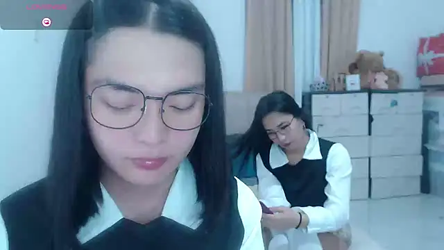Snapshot of zhaviahale21 chatting on 07-22-26, 01:03 zhaviahale21 online show from 07-22-26, 01:03