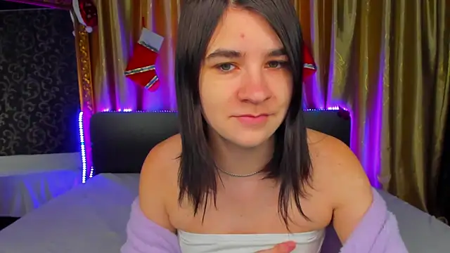  Polly Love  online show from 01-14-26, 07:25