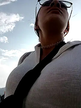 Snapshot of SAMANTHA-16_ chatting on 02-26-25, 09:37 SAMANTHA-16 online show from 02-26-25, 09:37