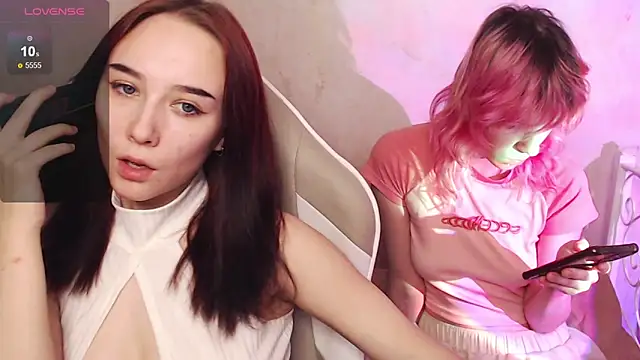 Snapshot of Robin_yourss chatting on 12-17-25, 12:33 Robin yourss online show from 12-17-25, 12:33