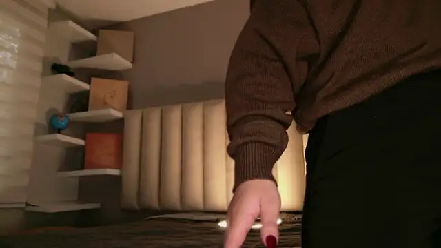 Megan mooree  online show from 04-07-26, 12:38