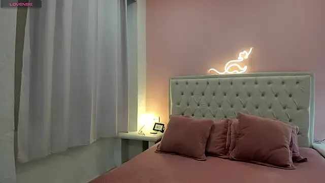 Snapshot of Gabycutee chatting on 02-11-25, 11:01 Gabycutee online show from 02-11-25, 11:01