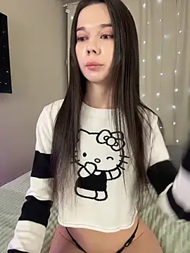 Snapshot of Vika_Gray chatting on 03-28-26, 04:06 Vika Gray online show from 03-28-26, 04:06